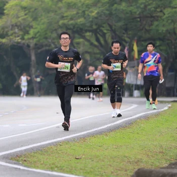 Runner Photo 8503096