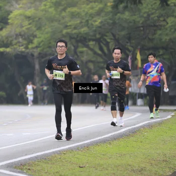 Runner Photo 8503110