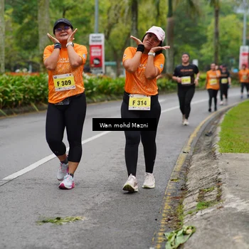 Runner Photo 8503112