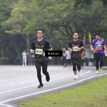 Runner Photo 8503114
