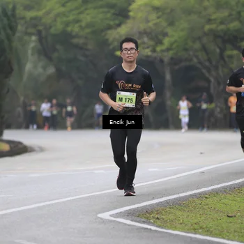 Runner Photo 8503125