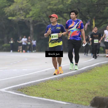 Runner Photo 8503154