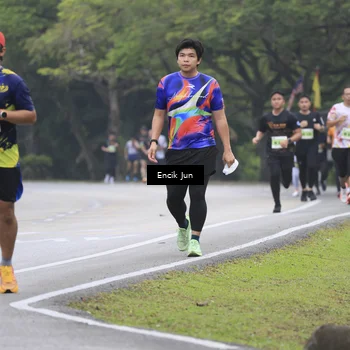 Runner Photo 8503176