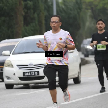 Runner Photo 8503202