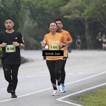 Runner Photo 8503212