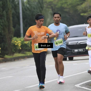 Runner Photo 8503235