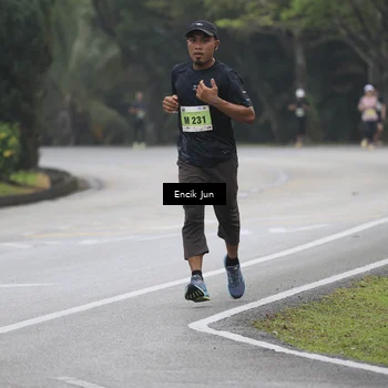 Runner Photo 8503242