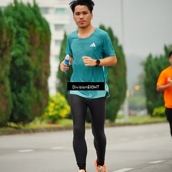 Runner Photo 8503271