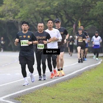 Runner Photo 8503285