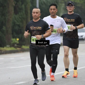Runner Photo 8503298