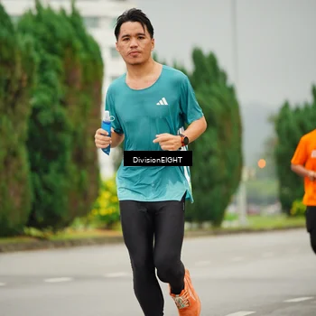 Runner Photo 8503301