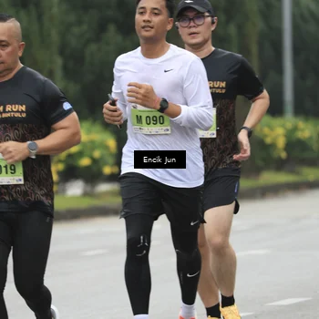Runner Photo 8503308