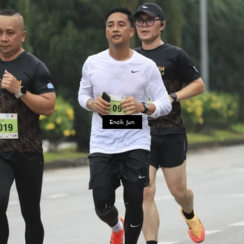 Runner Photo 8503309