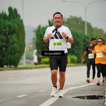 Runner Photo 8503387