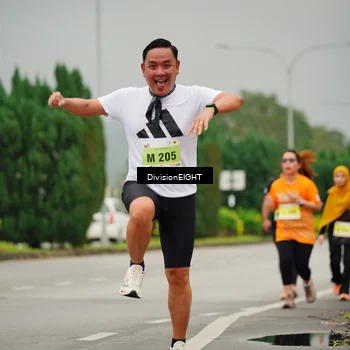 Runner Photo 8503412