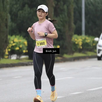 Runner Photo 8503418