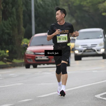 Runner Photo 8503496