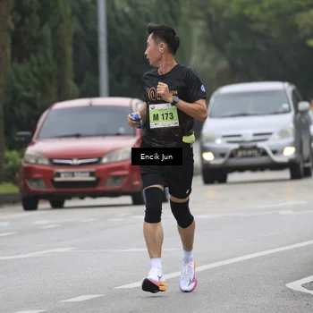 Runner Photo 8503499