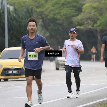 Runner Photo 8503513