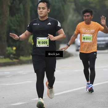 Runner Photo 8503724