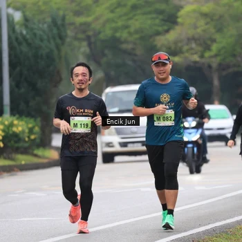 Runner Photo 8503738