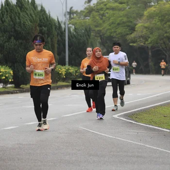 Runner Photo 8503847