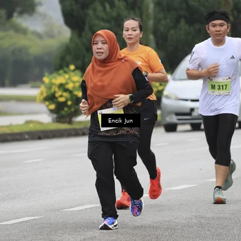 Runner Photo 8503866