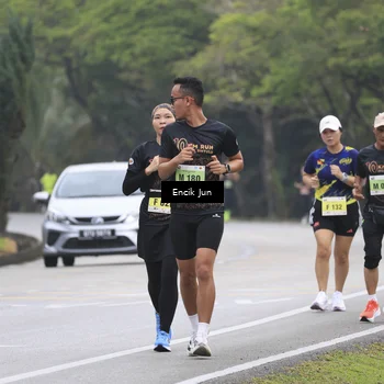 Runner Photo 8503878