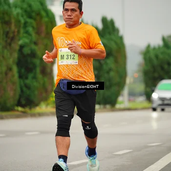 Runner Photo 8503887