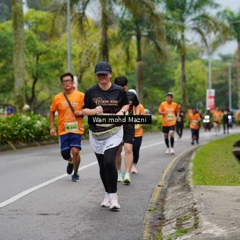 Runner Photo 8503913