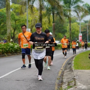 Runner Photo 8503955