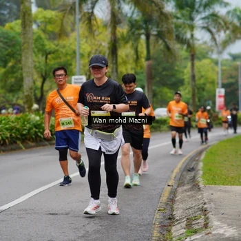 Runner Photo 8503976