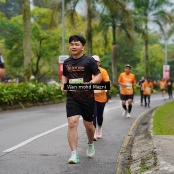 Runner Photo 8504001
