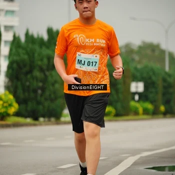 Runner Photo 8504012