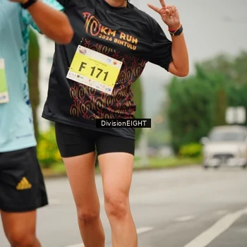 Runner Photo 8504021