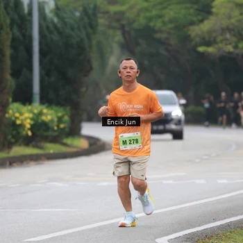 Runner Photo 8504026
