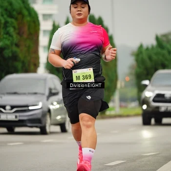 Runner Photo 8504039