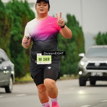 Runner Photo 8504050