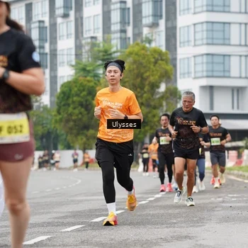 Runner Photo 8504078