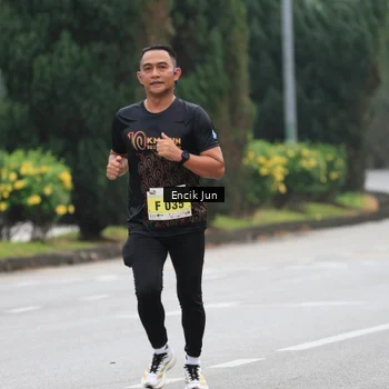 Runner Photo 8504093
