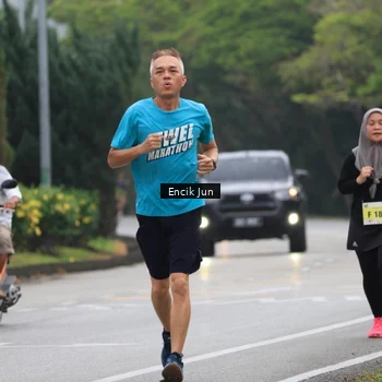 Runner Photo 8504099