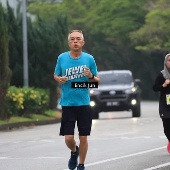 Runner Photo 8504103