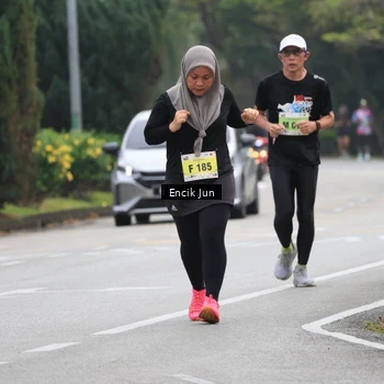 Runner Photo 8504108