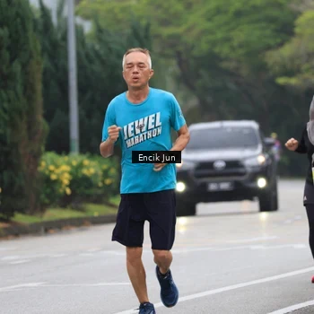 Runner Photo 8504109