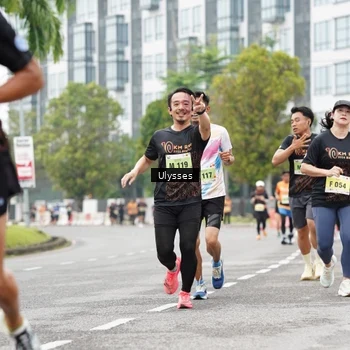 Runner Photo 8504113
