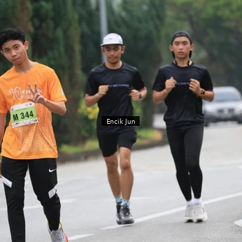 Runner Photo 8504117