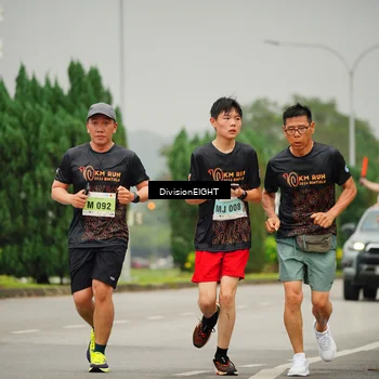 Runner Photo 8504192