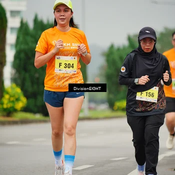 Runner Photo 8504229