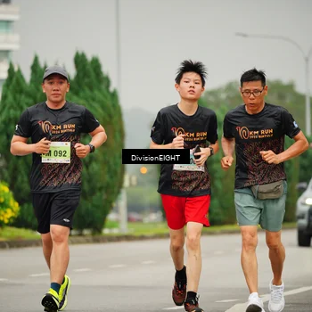 Runner Photo 8504235