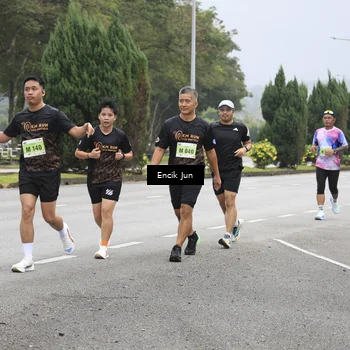 Runner Photo 8504262